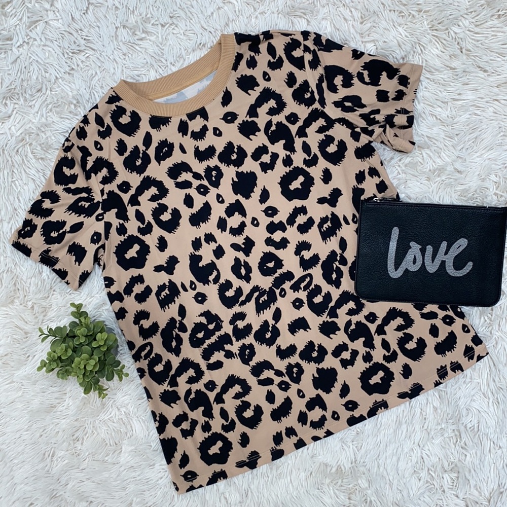 Boutique Leopard SS Top NWOT 💗 Tan & Black